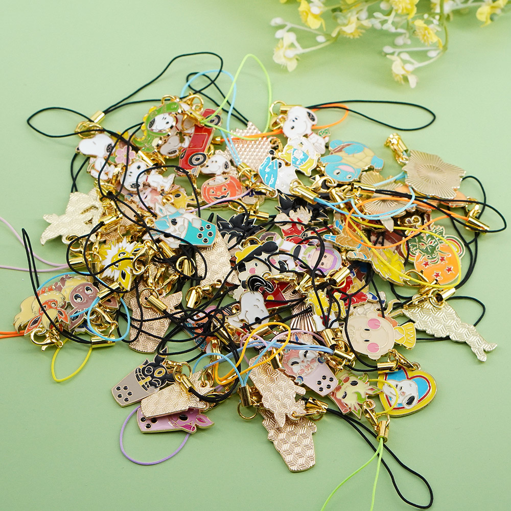 Ciondoli Misti Casuali a Tema  - Phone Accessories Wholesale In China recensione e prezzo